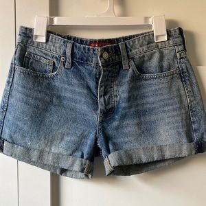 Lucky Brand boyfriend short button fly 0/25